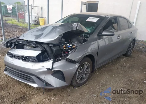 2024 Kia Forte Lxs из США, поврежденный, VIN 3KPF24AD3RE773806